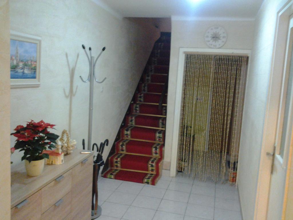 Guesthouse Jenny (Adults Only) Novalja Exteriör bild