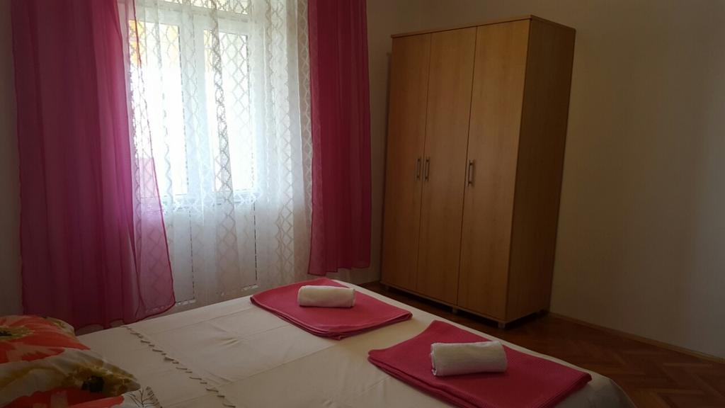 Guesthouse Jenny (Adults Only) Novalja Exteriör bild