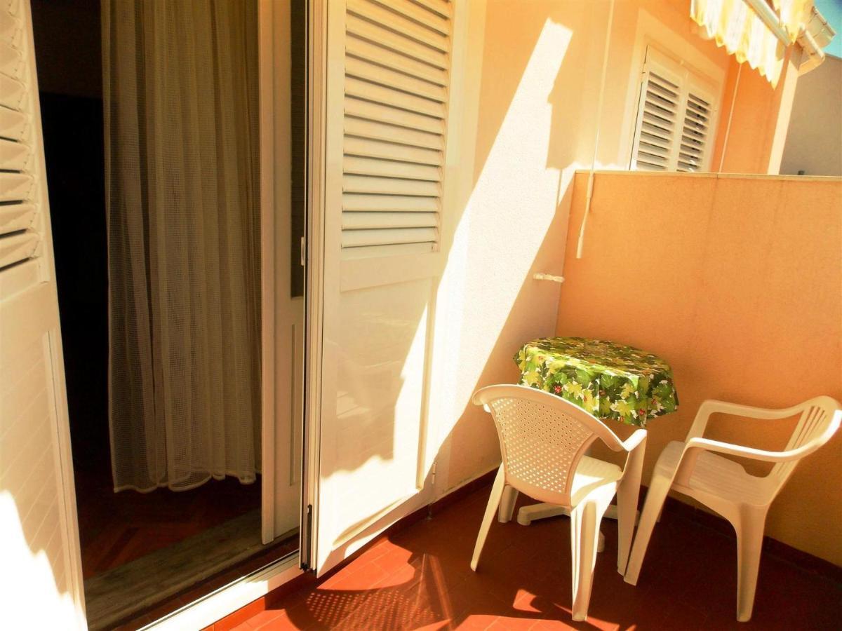 Guesthouse Jenny (Adults Only) Novalja Rum bild